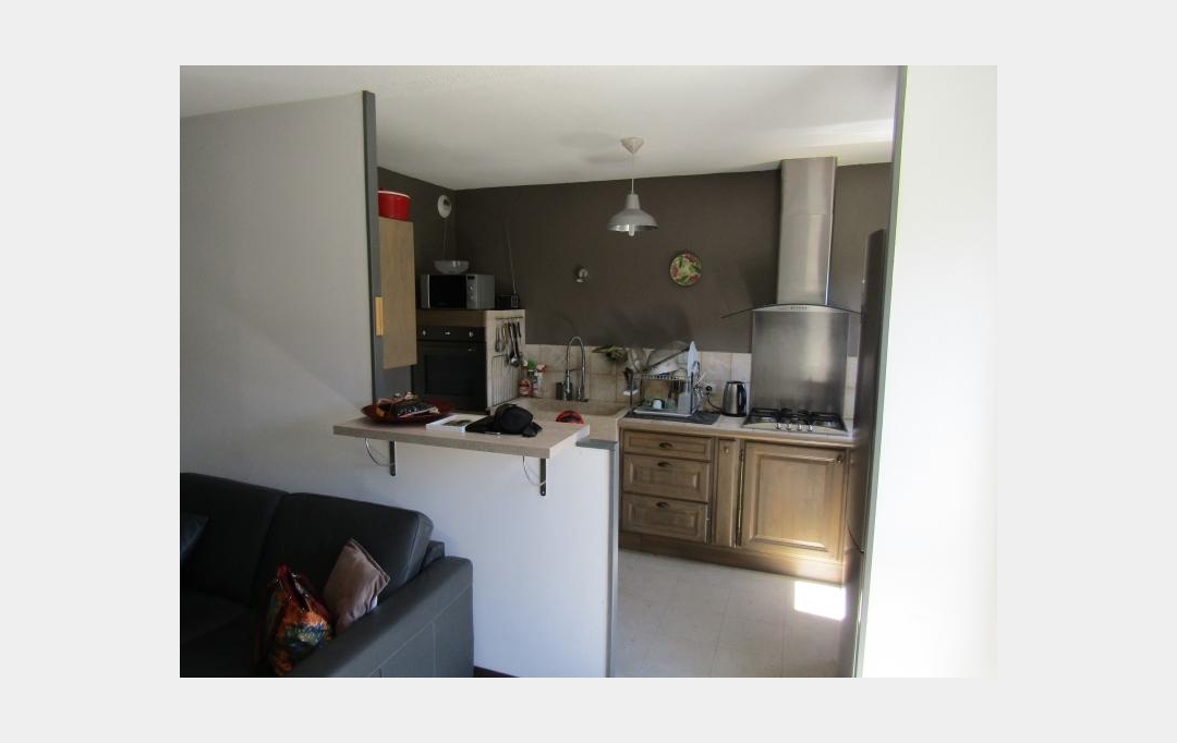 Annonces PONT ST ESPRIT : Appartement | BAGNOLS-SUR-CEZE (30200) | 49 m2 | 78 000 € 